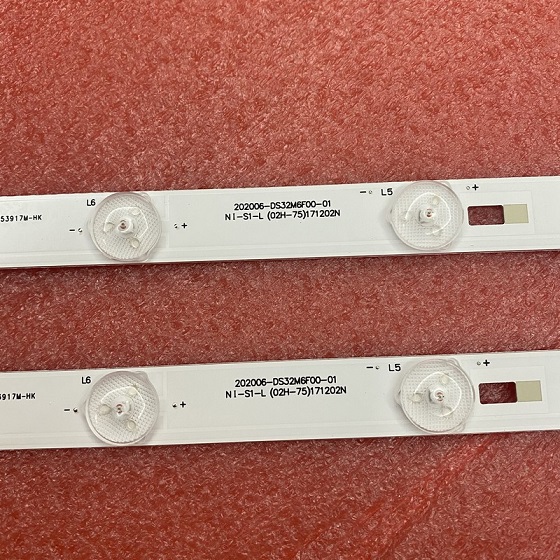 LED bar(2)For Storm 32X3 32R4 32K6 M00601066 202006-DS32M6A00 202005-DS32M6F00-01 DS32L61A-DS01-V01