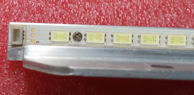 2 PCS/lot LED32T36X3DT315HB01 V.1 73.31T14.004-6-SK1 LED strip 31T14-07 40 LEDs 361mm